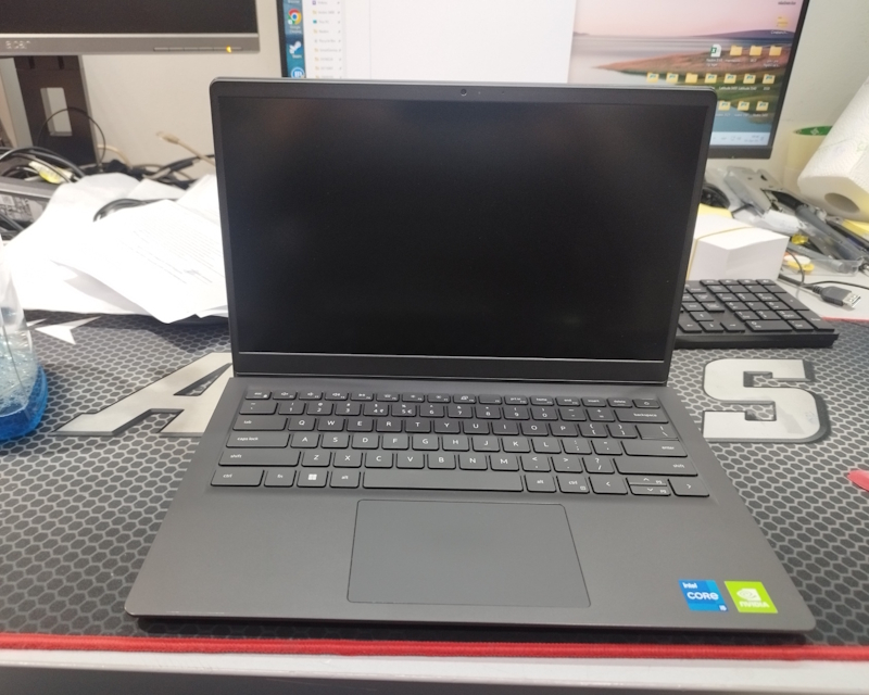 DELL OEM Vostro 3420 14 inch FHD i5-1135G7 8GB 512GB SSD GeForce MX350 2GB Backlit Win11Pro laptop