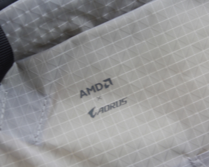 GIGABYTE AORUS x AMD Sling Bag torbica - Slika 2